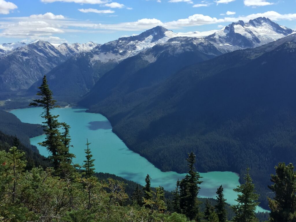 Best Place to Visit in Canada for First-Timers (2025)